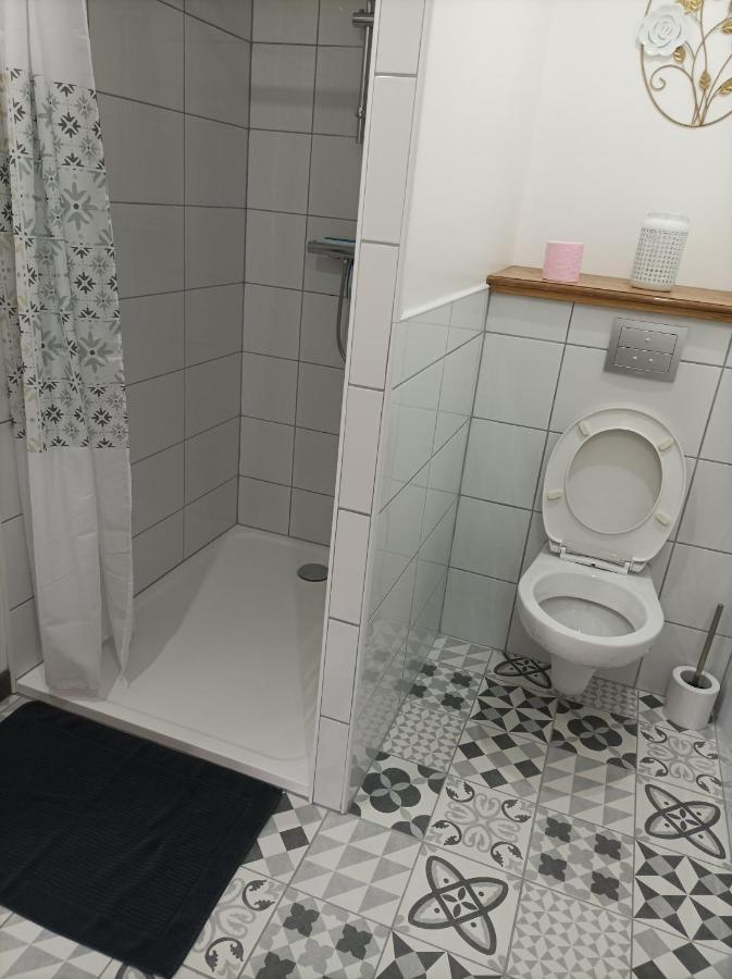 Les Muches Bed & Breakfast Bouzincourt Bagian luar foto